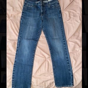 Women’s Levi Mid rise Skinny Jeans Size : 8